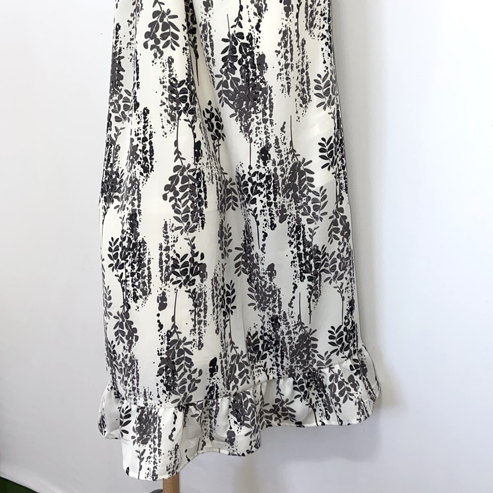 Elegant Maxi Dress White and Black Maxi Dress NWOT Sz Medium - Picture 4 of 7